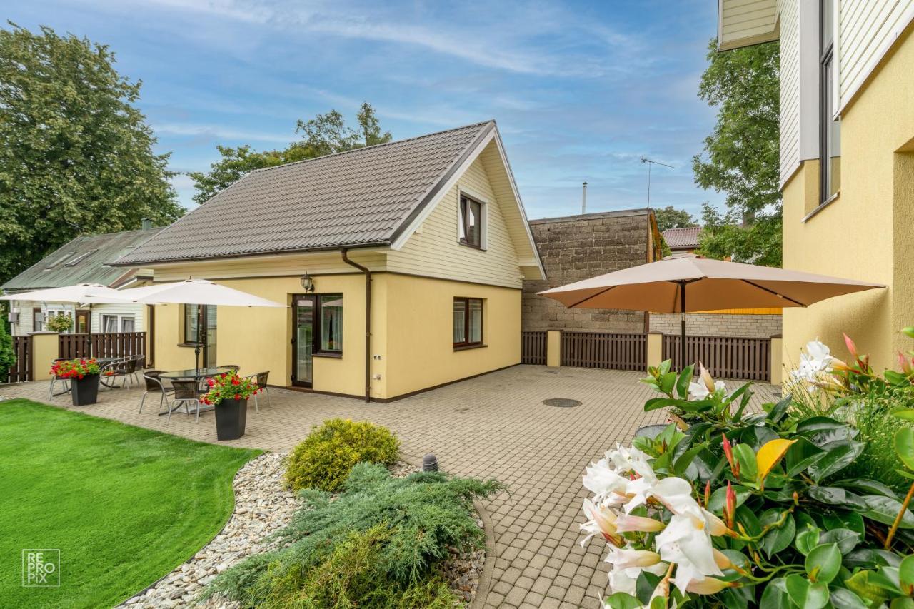 Senoji Palanga Bed and Breakfast Buitenkant foto