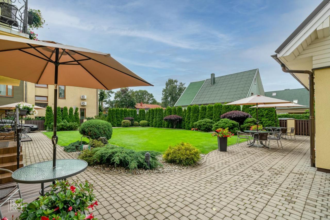 Senoji Palanga Bed and Breakfast Buitenkant foto